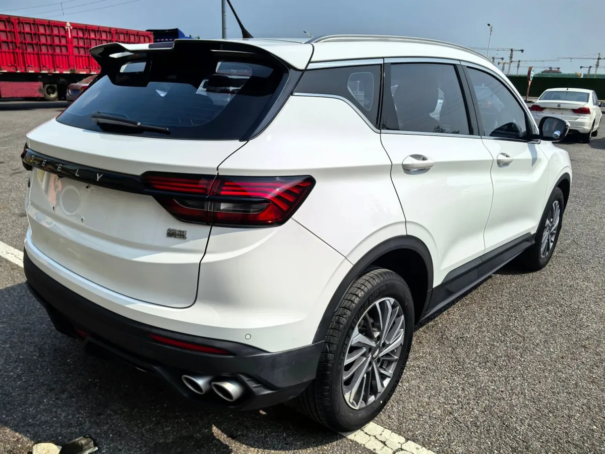 GEELY COOLRAY 2022