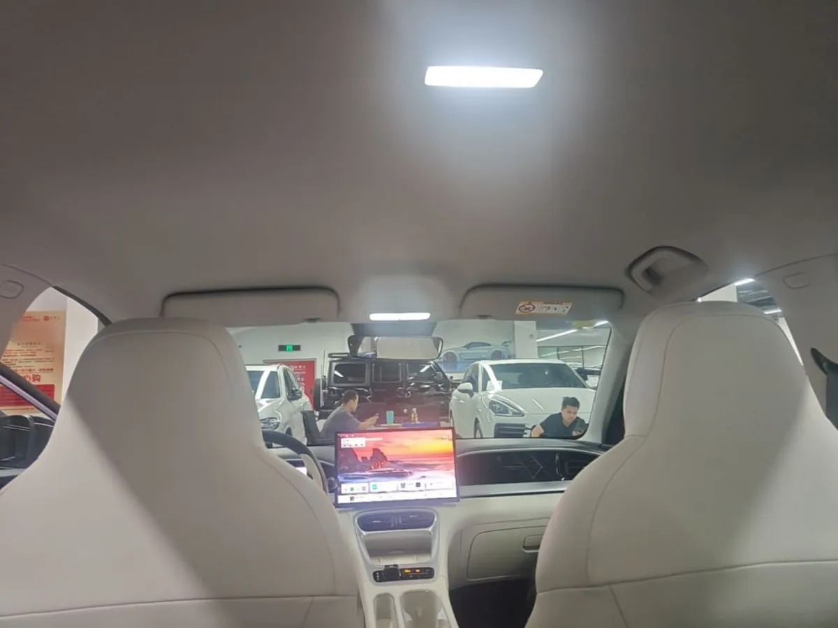 GEELY GALAXY GEOME 2025