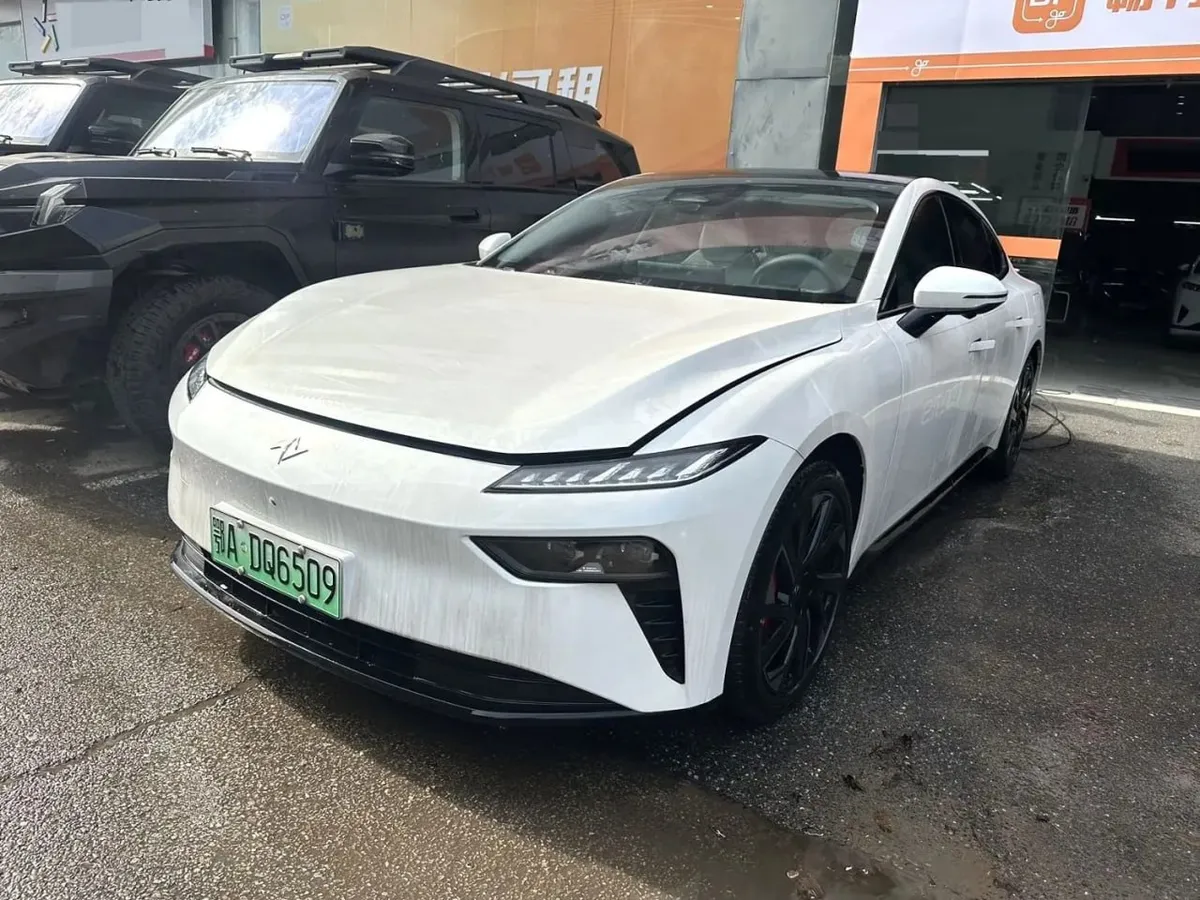 DONGFENG eπ 007 2024
