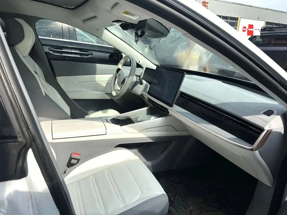 DONGFENG eπ 007 2024