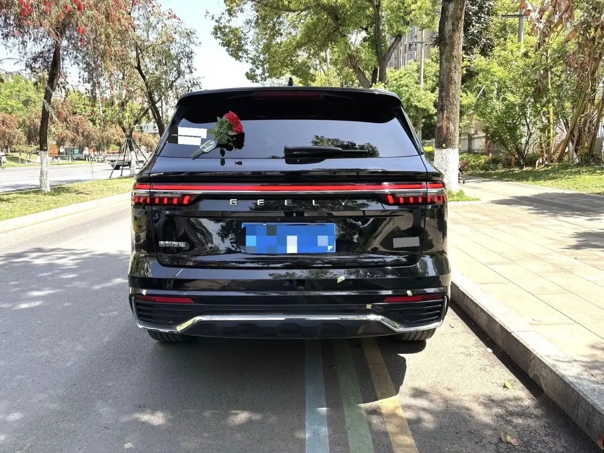 GEELY MONJARO 2024