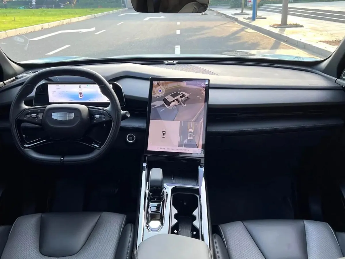 GEELY BOYUE COOL 2023
