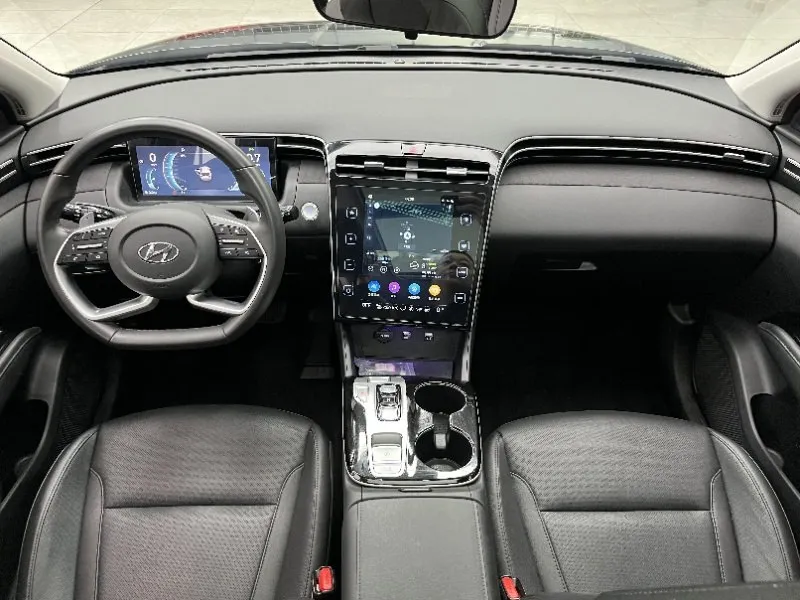 HYUNDAI TUCSON PREMIUM 2022
