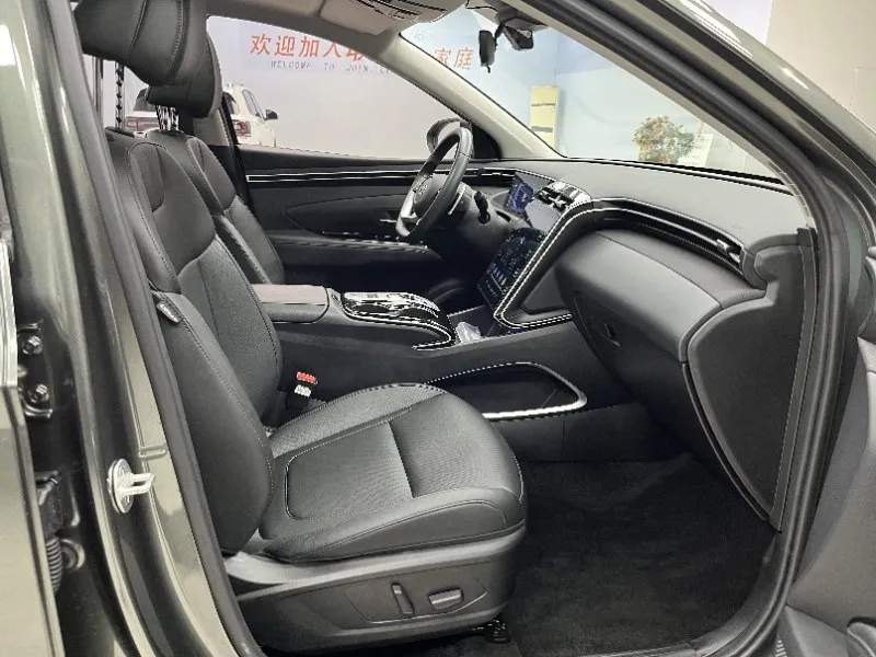 HYUNDAI TUCSON PREMIUM 2022