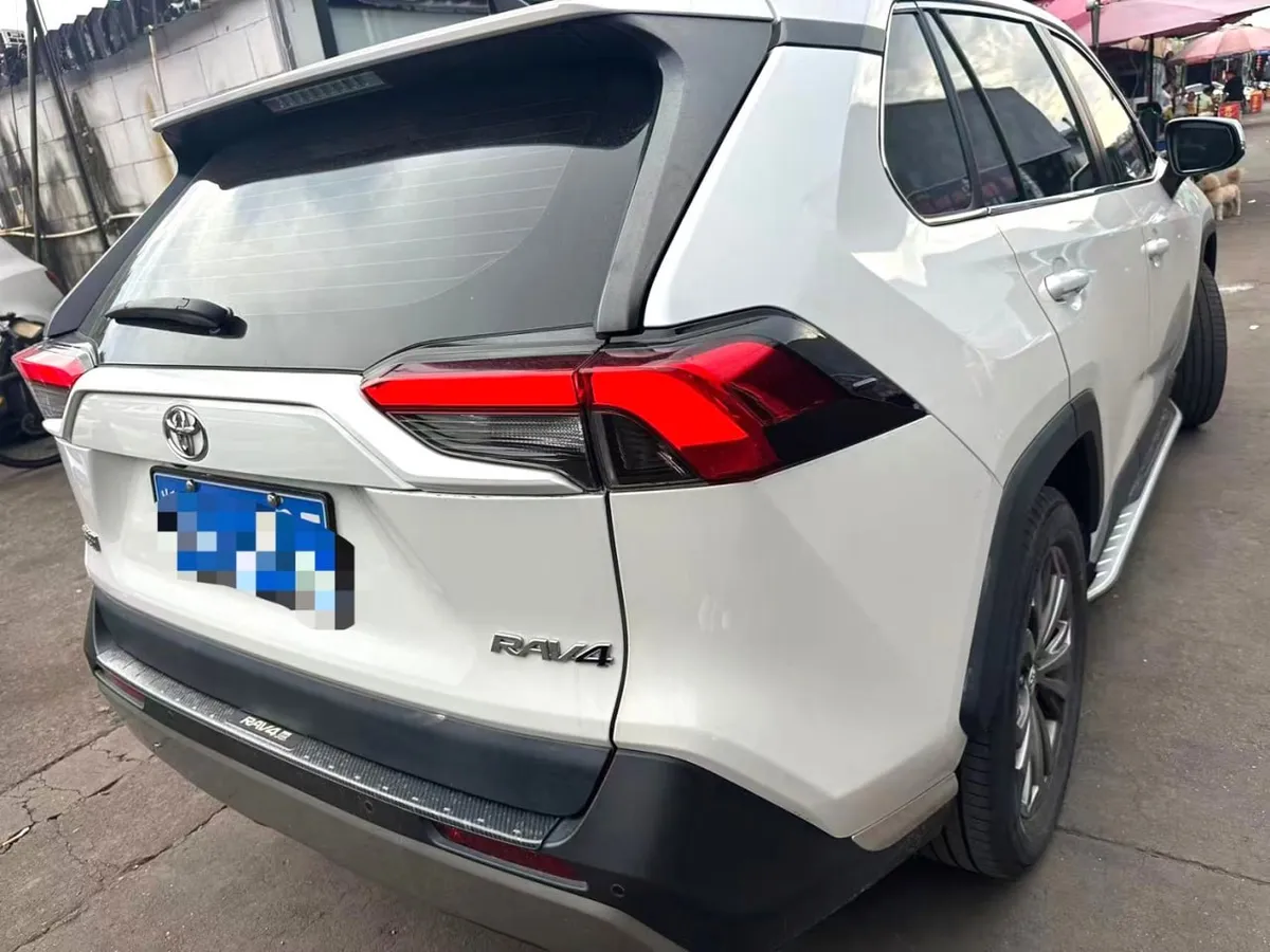 TOYOTA RAV4 2023