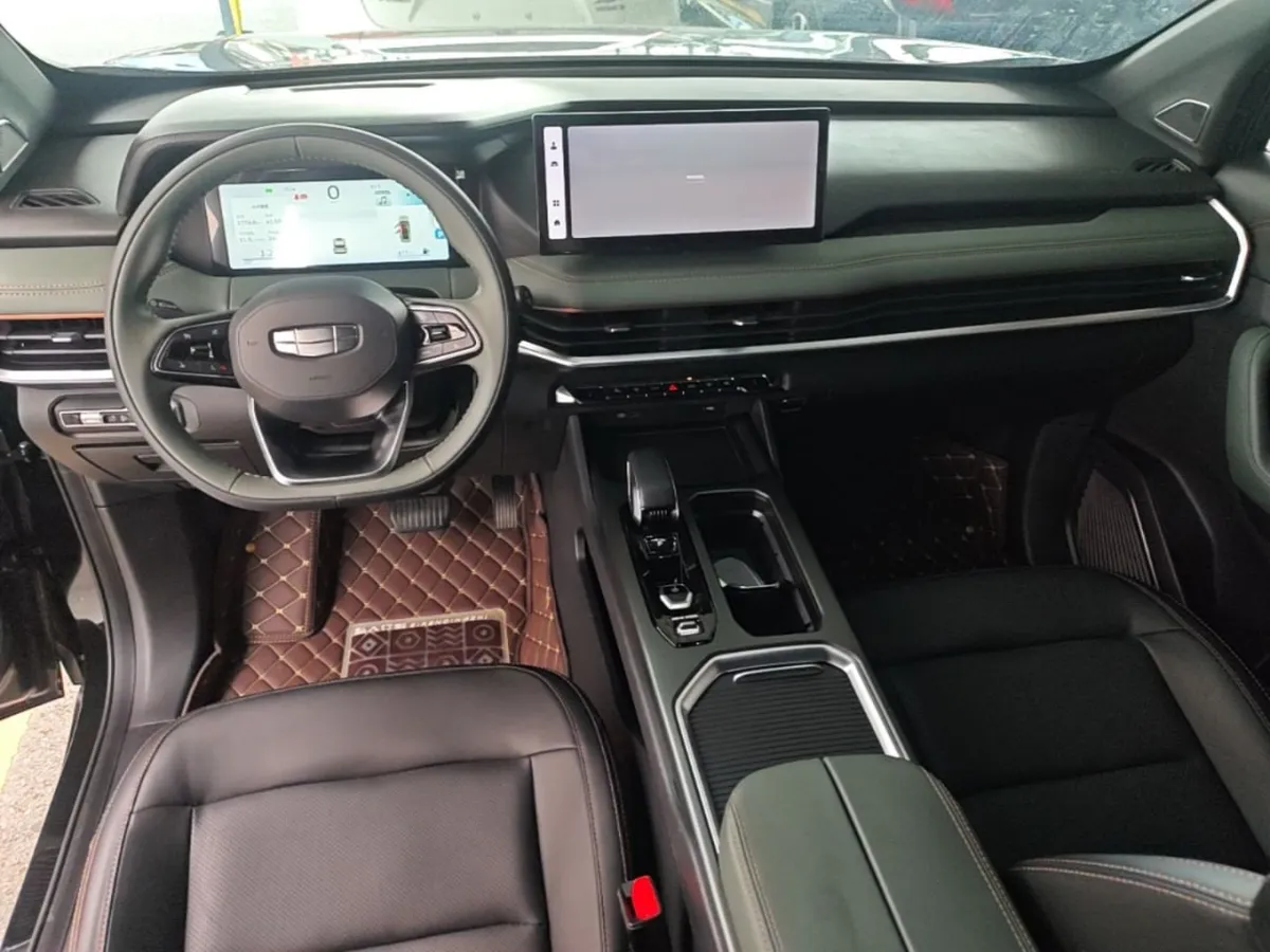 GEELY OKAVANGO LUXURY 2023