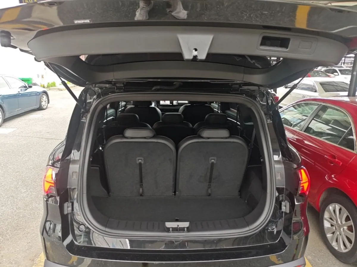 GEELY OKAVANGO LUXURY 2023