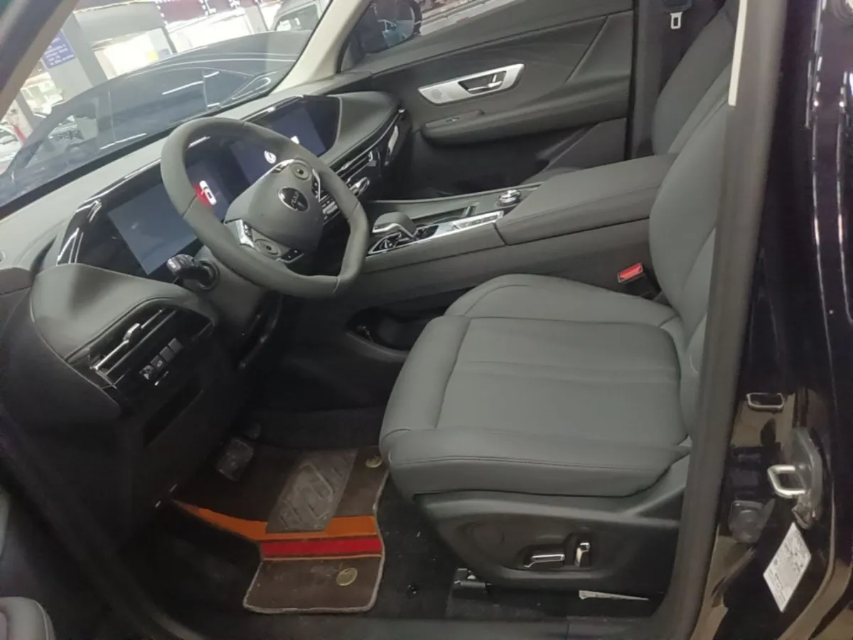 DONGFENG AEOLUS HUGE PREMIUM 2024