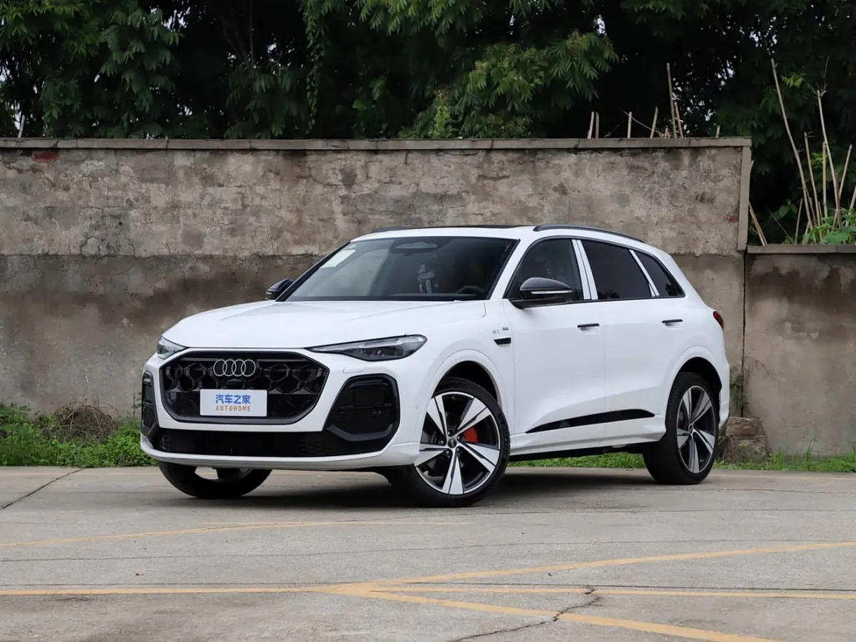 AUDI Q5L 2026