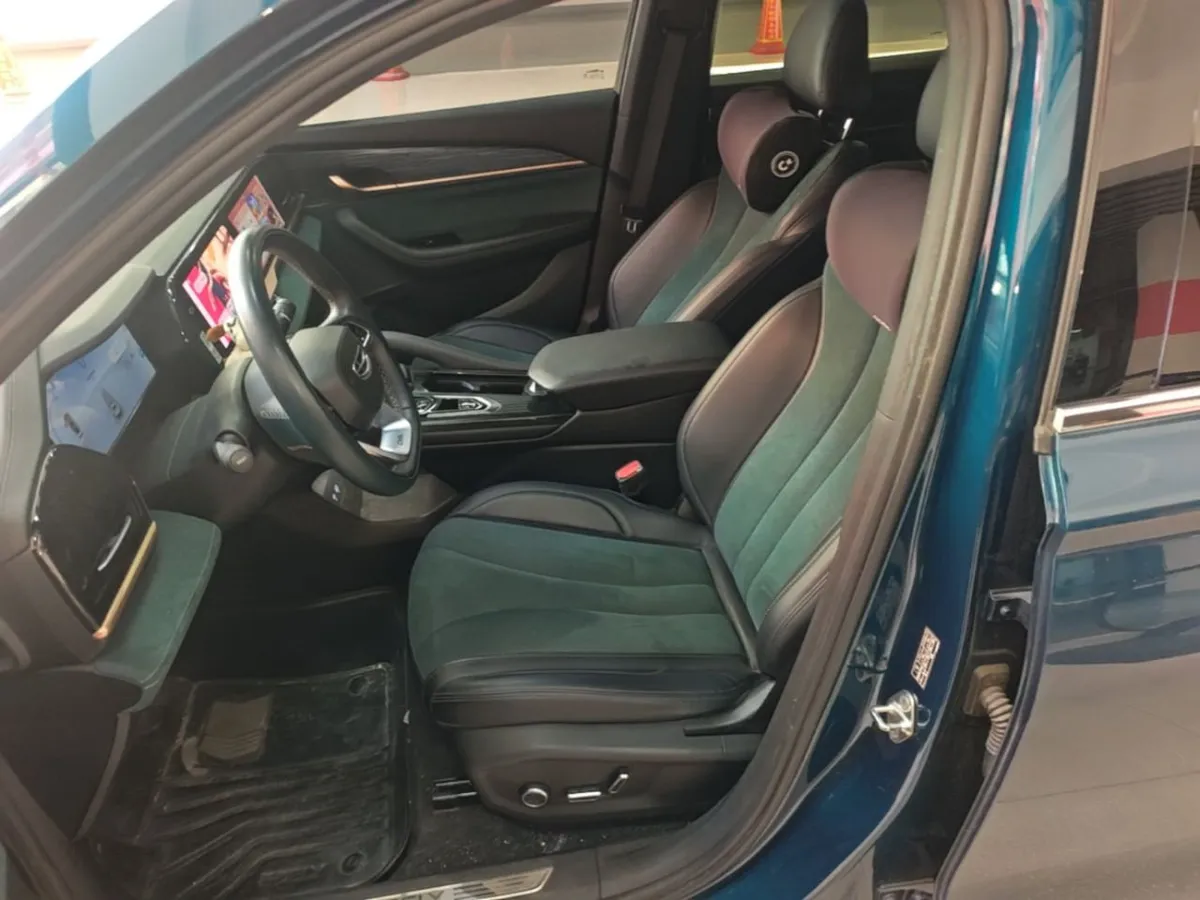 GEELY MONJARO 2022