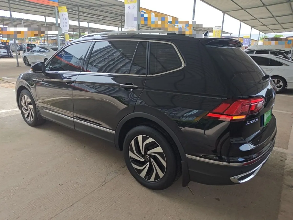 VOLKSWAGEN TIGUAN L 2022