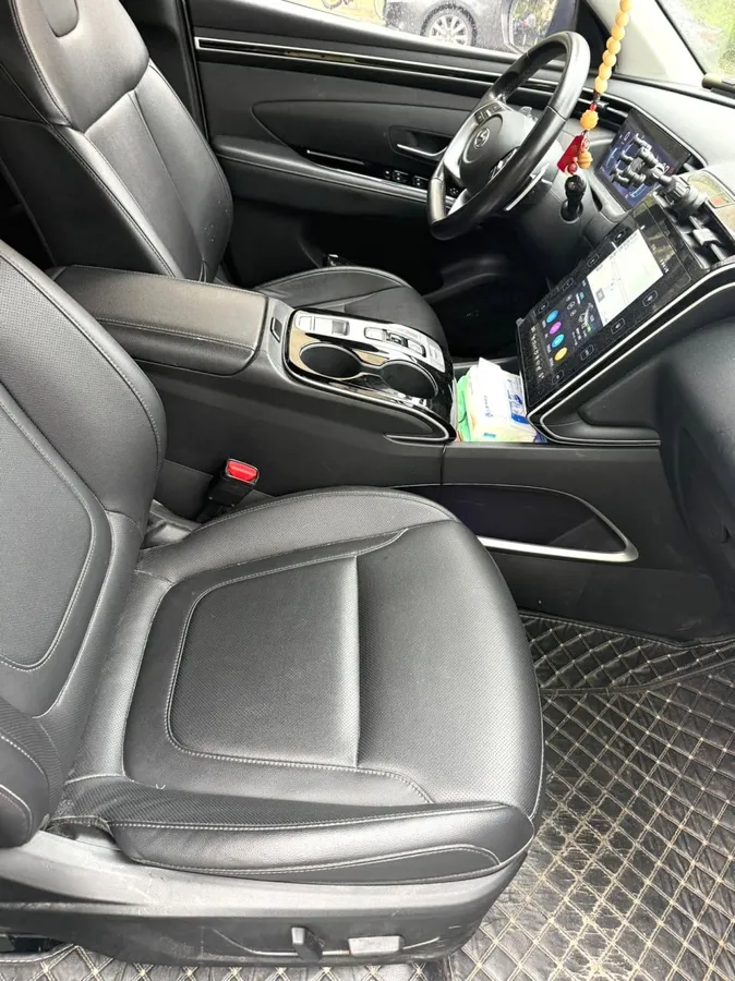 HYUNDAI TUCSON PREMIUM 2023