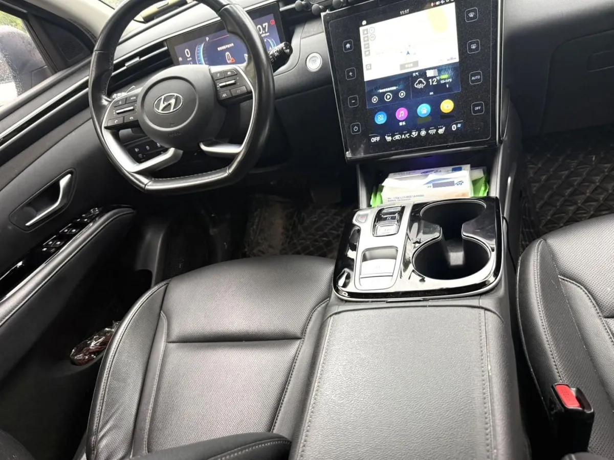 HYUNDAI TUCSON PREMIUM 2023