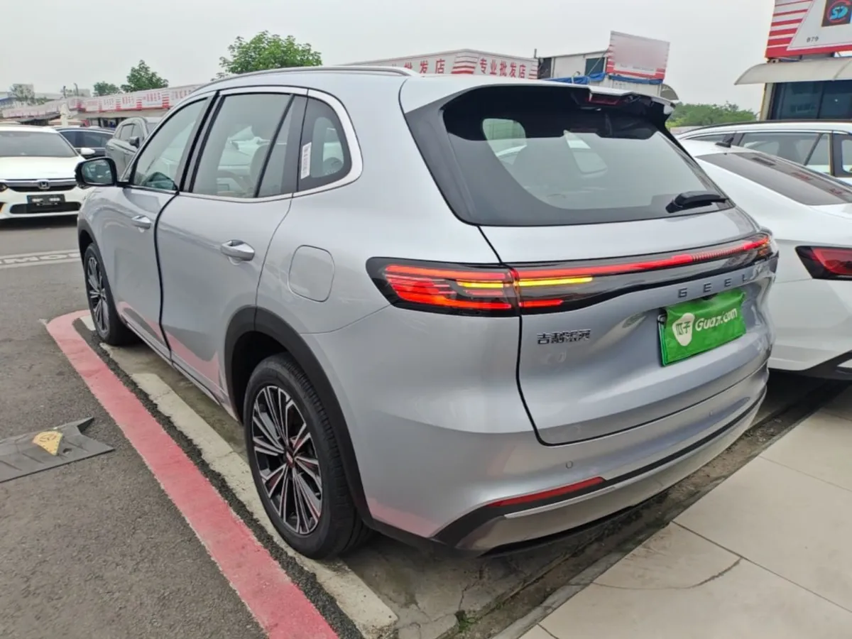 GEELY GALAXY STARSHIP EM-I GALAXY STARSHIP 7 EM-I 2025