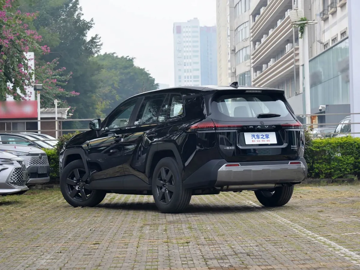 TOYOTA RAV4 LUXURY 2026
