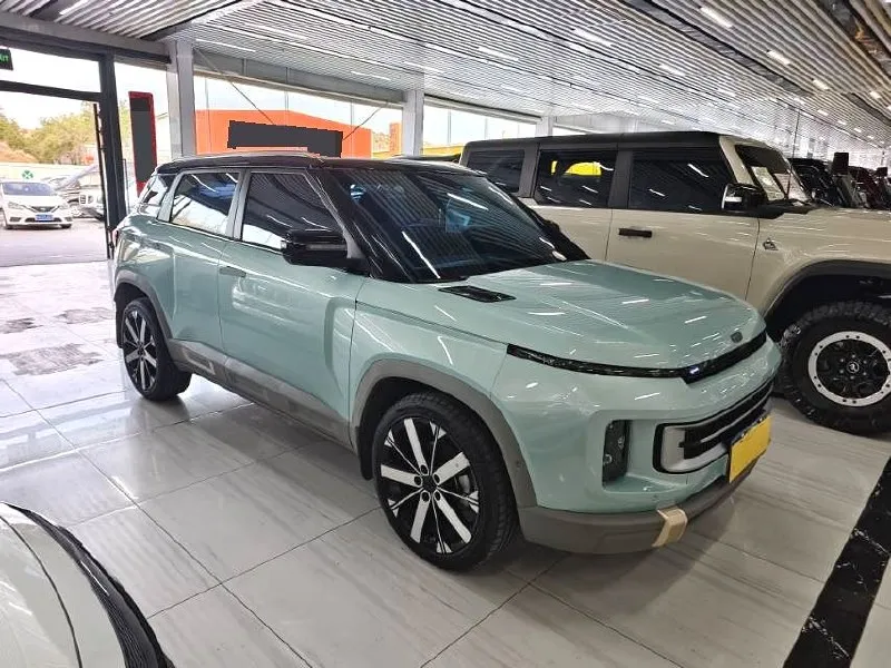 GEELY ICON 2023