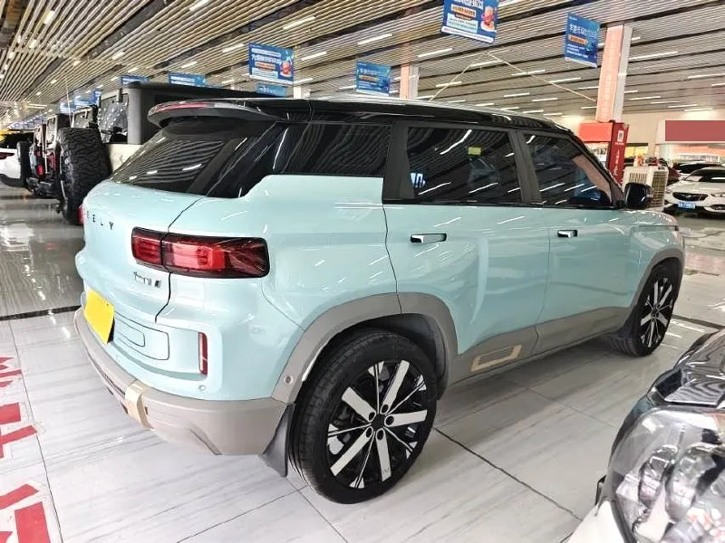 GEELY ICON 2023