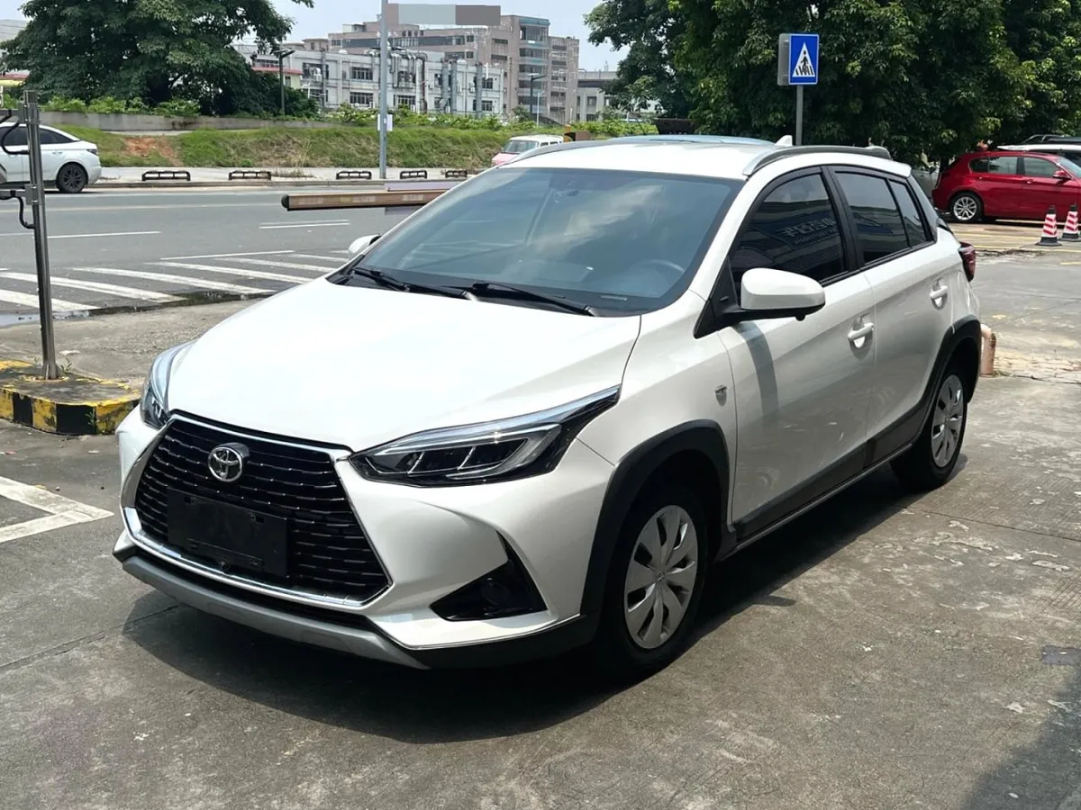 TOYOTA YARIS L 2022