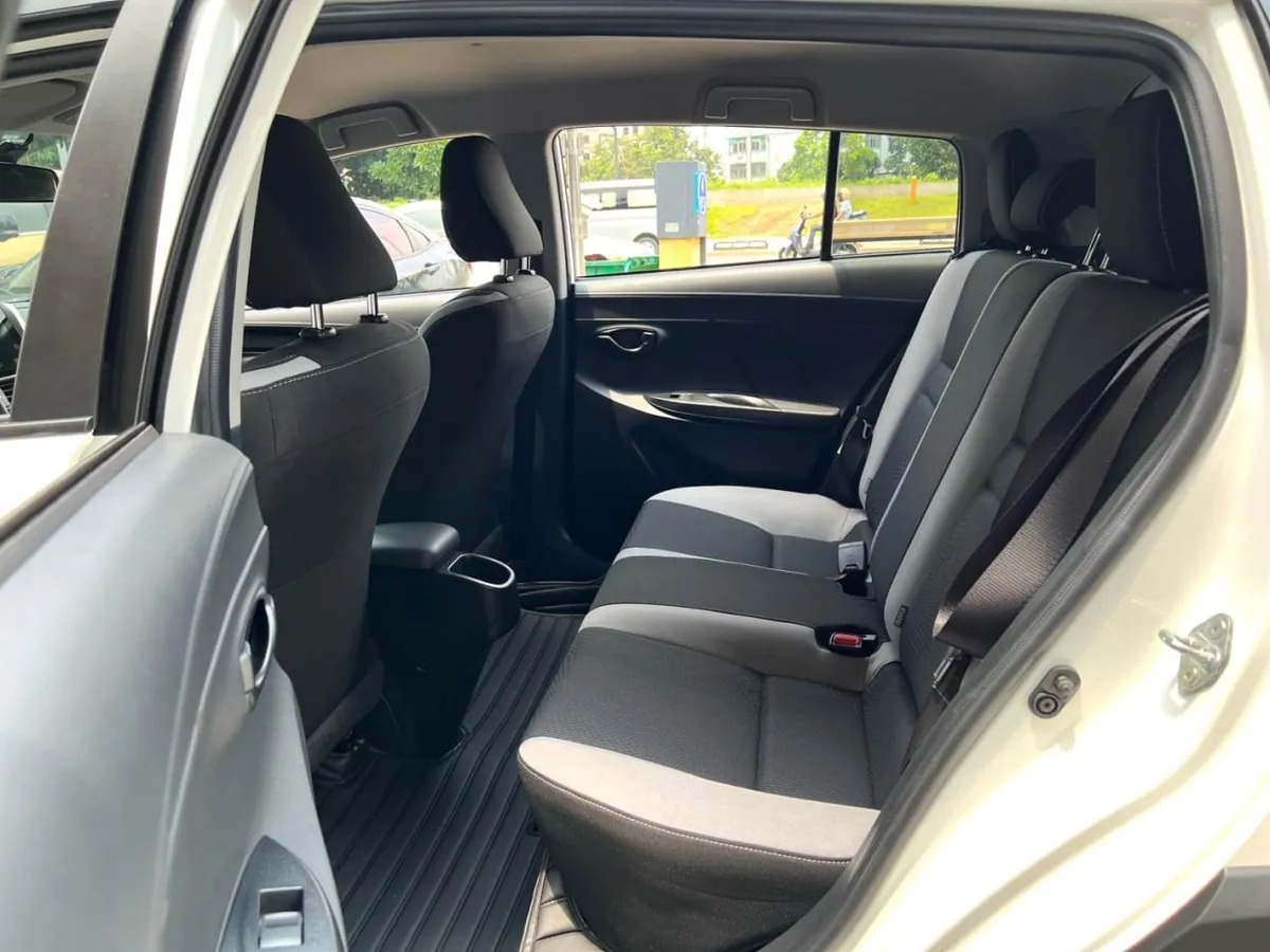 TOYOTA YARIS L 2022