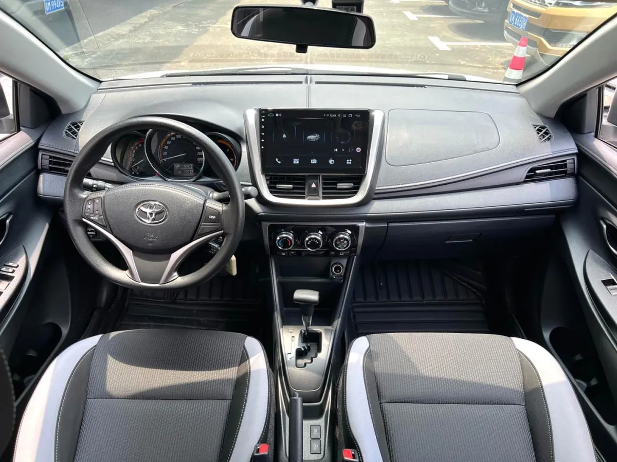 TOYOTA YARIS L 2022