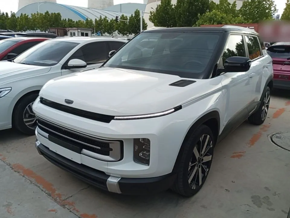 GEELY ICON 2022