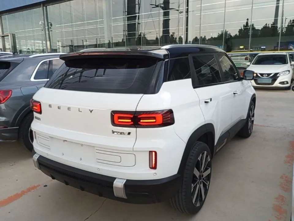 GEELY ICON 2022