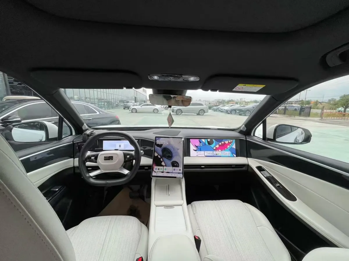 GEELY GALAXY L7 2024