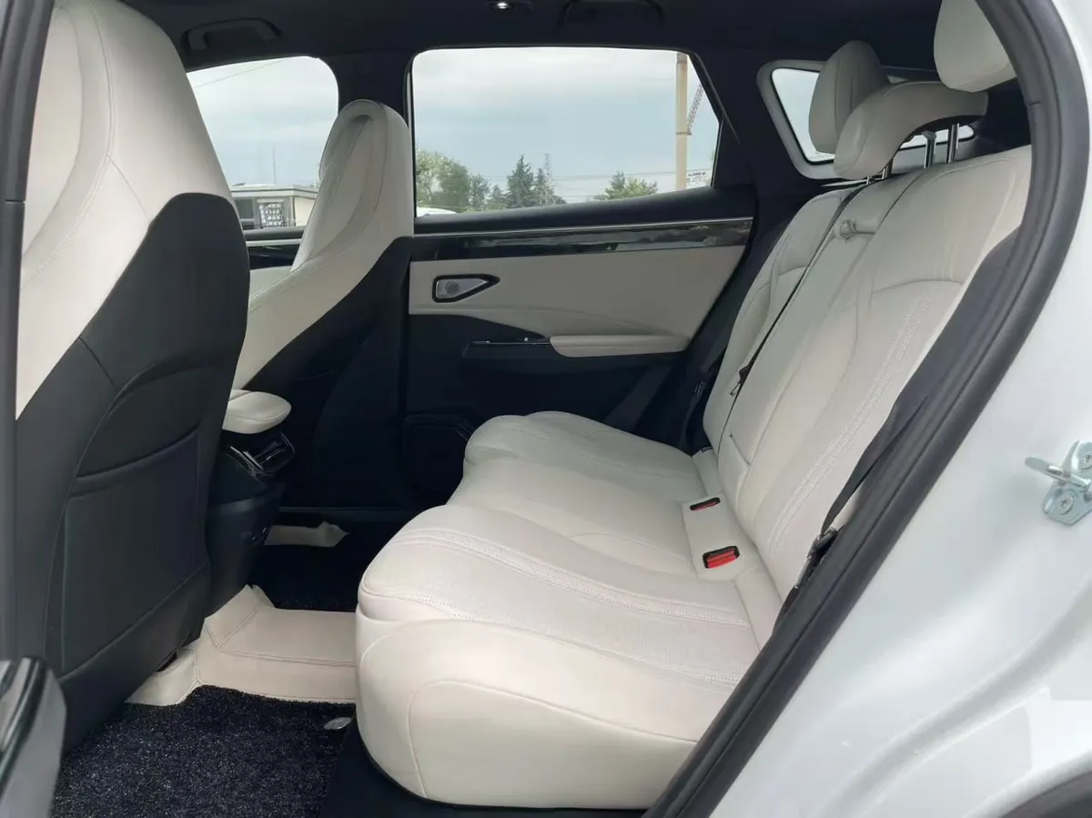 GEELY GALAXY L7 2024