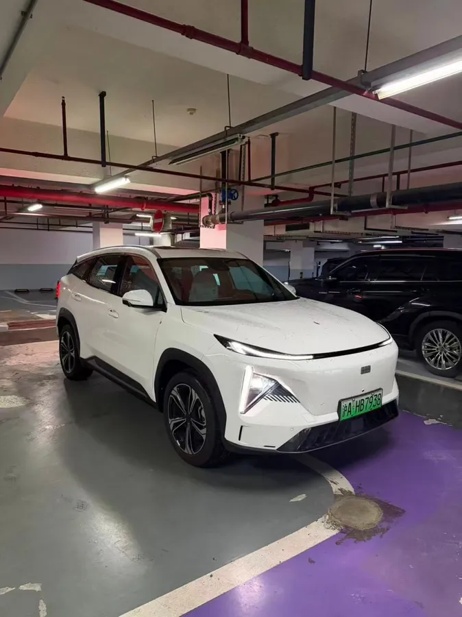 GEELY GALAXY L7 2023