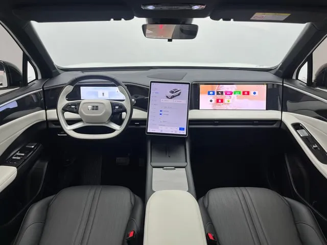 GEELY GALAXY L7 2023