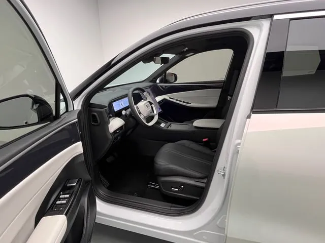 GEELY GALAXY L7 2023
