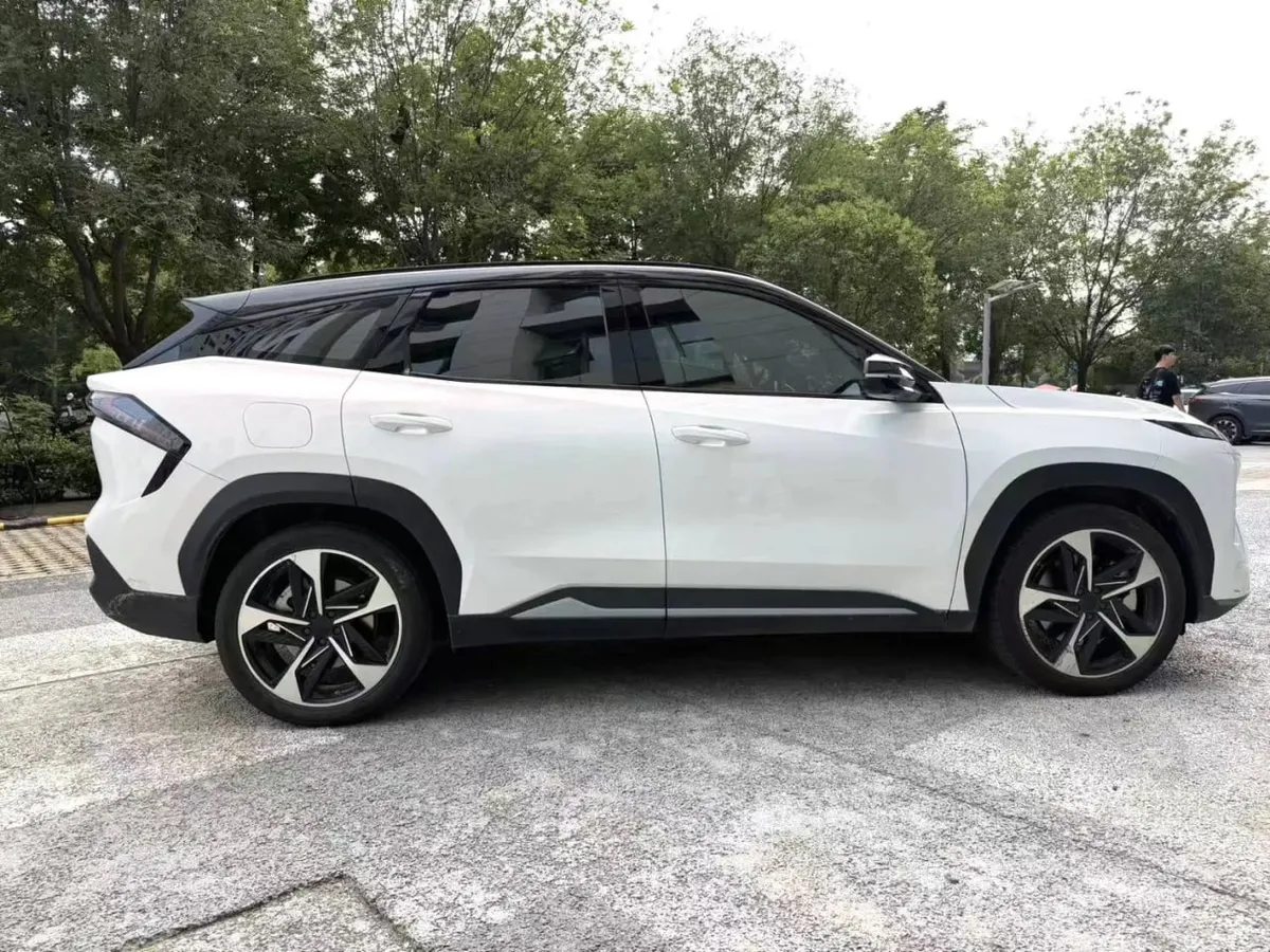 GEELY GALAXY L7 2023