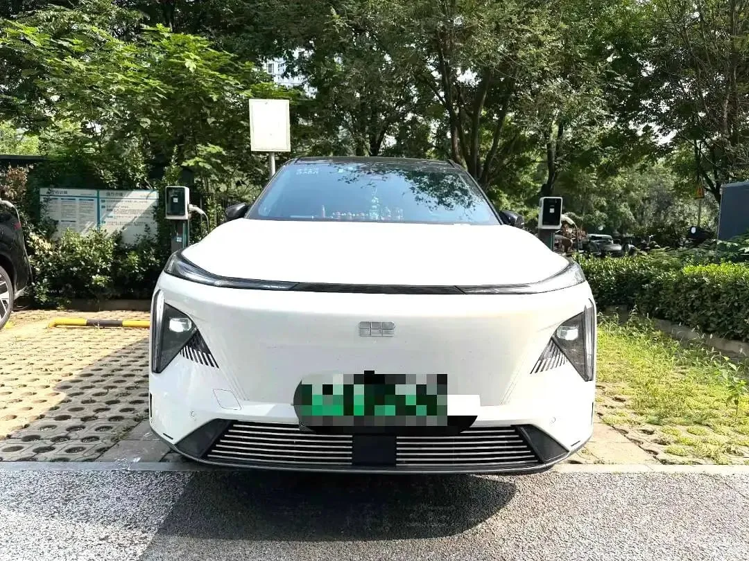 GEELY GALAXY L7 2023