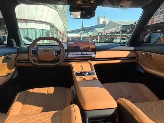 GEELY GALAXY STARSHIP EM-I GALAXY STARSHIP 7 EM-I 2025