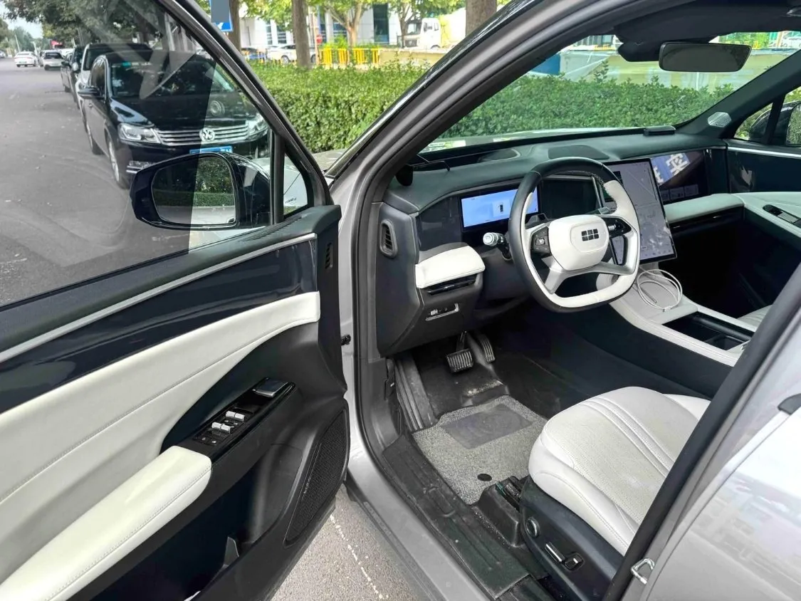 GEELY GALAXY L7 2023