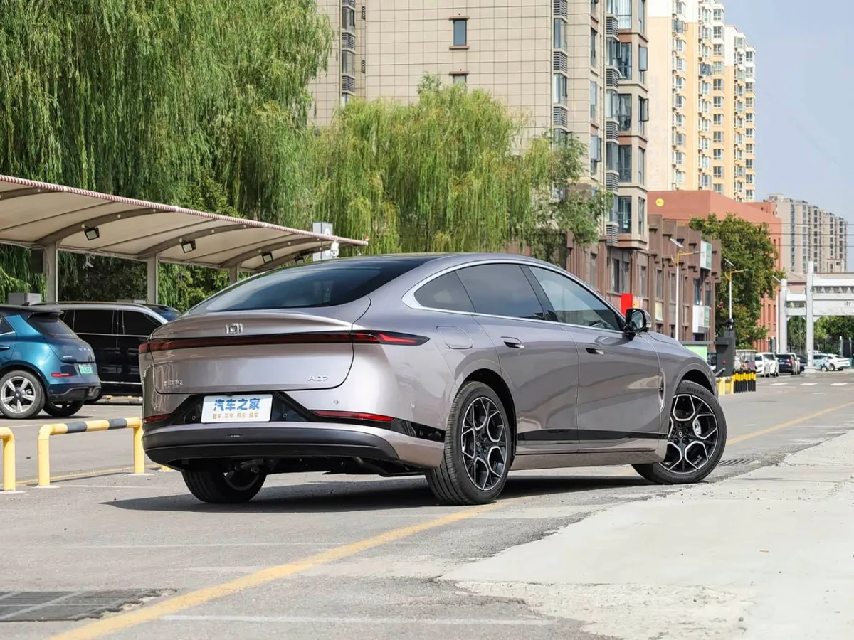 CHANGAN QIYUAN A07 LUXURY 2026