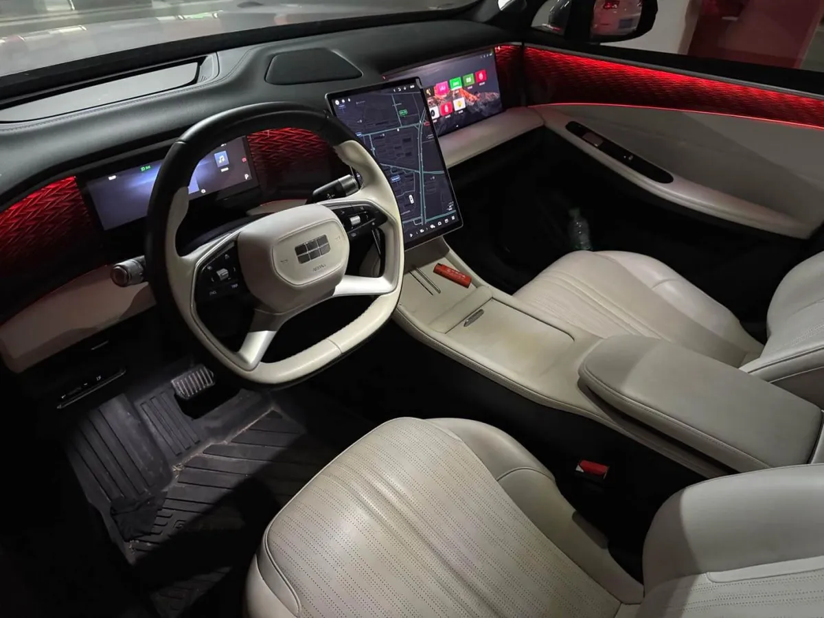 GEELY GALAXY L7 2023