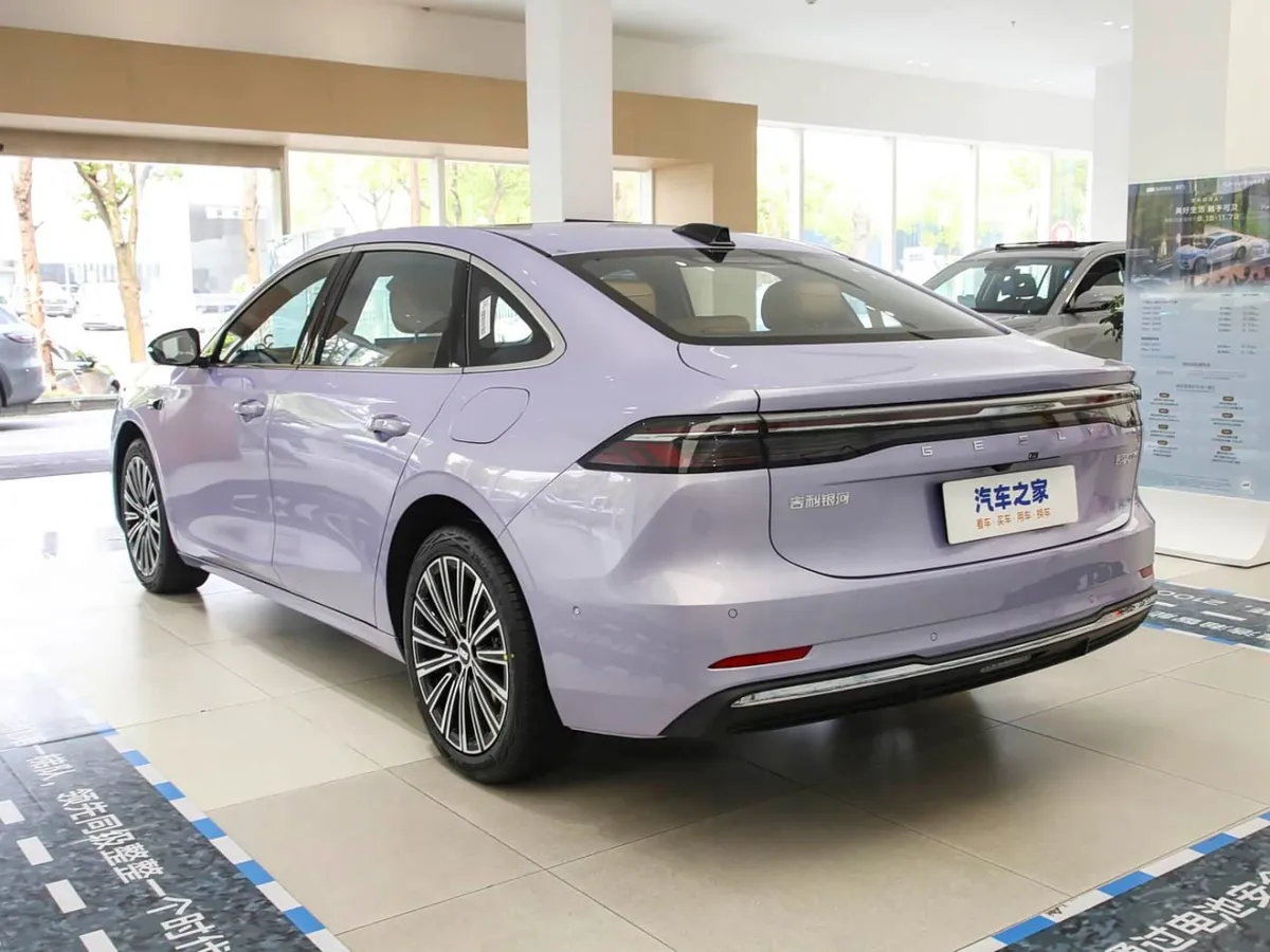GEELY GALAXY A7 EM PREMIUM 2025