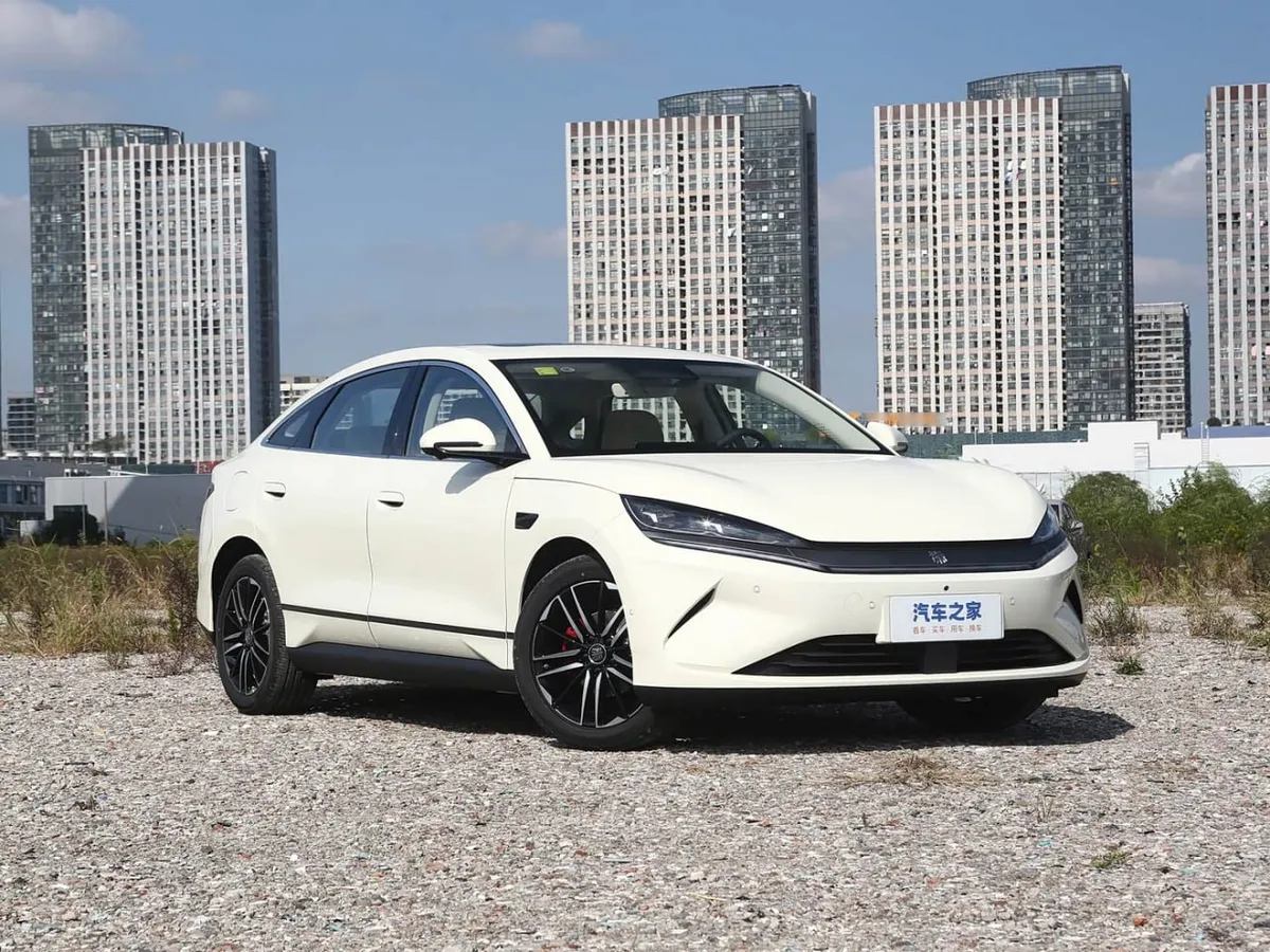 BYD QIN L 2025