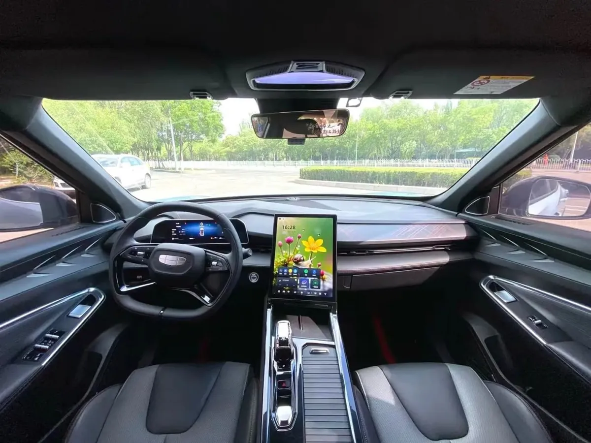 GEELY BOYUE COOL 2023