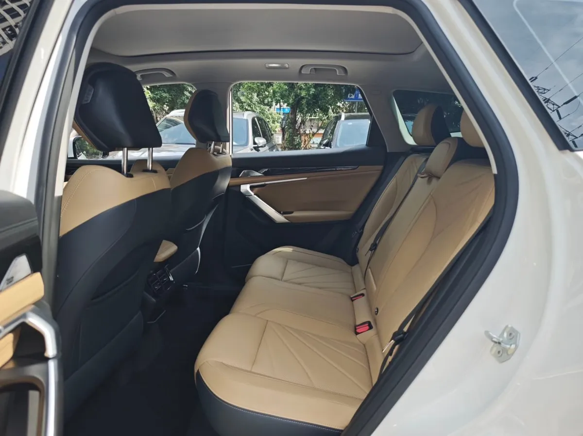 GEELY BOYUE L PREMIUM 2023