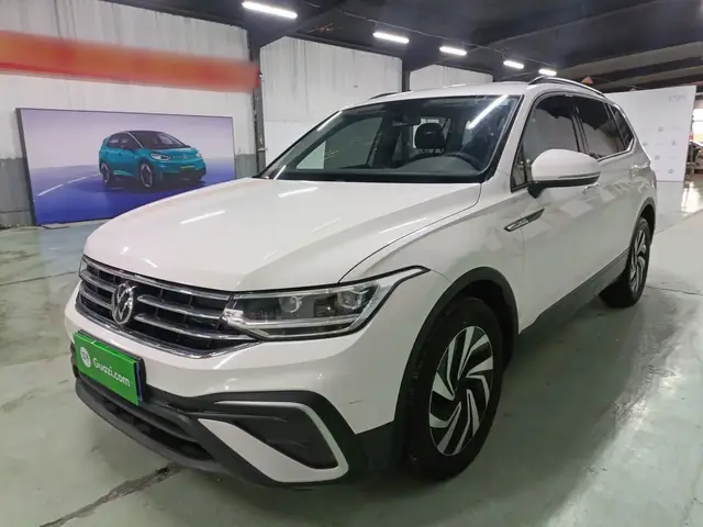 VOLKSWAGEN TIGUAN L 2022