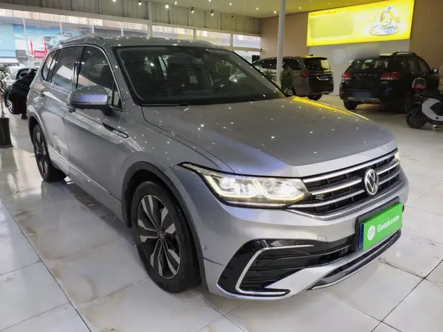 VOLKSWAGEN TIGUAN L 2021