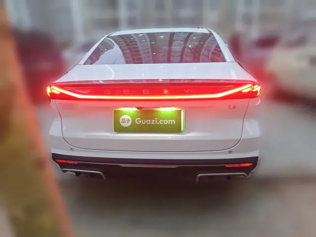 GEELY GALAXY L6 2024