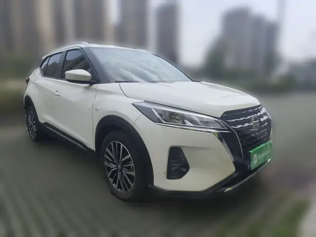 NISSAN KICKS 2022