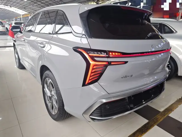 HONGQI HS3 2023