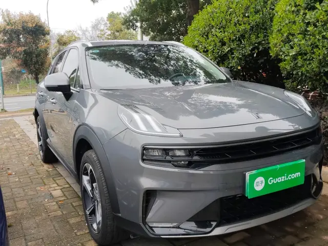 LYNK & CO 06 EM-P 2022