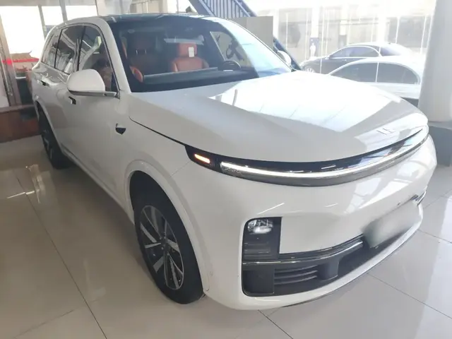 LI AUTO L7 2023