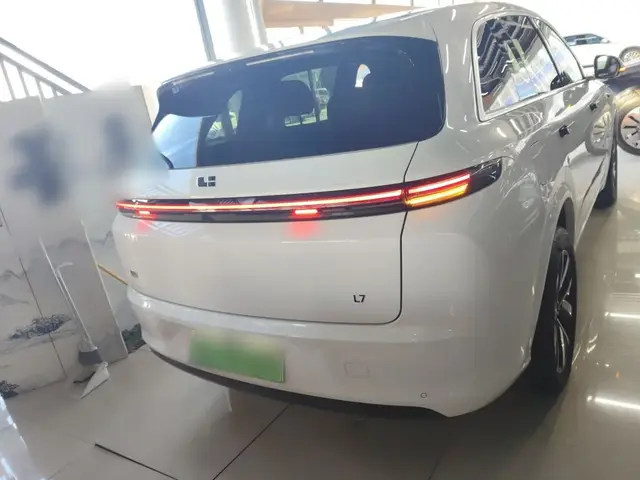 LI AUTO L7 2023