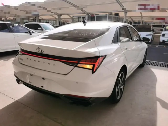 HYUNDAI ELANTRA 2022
